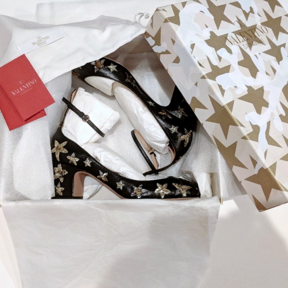 SOLD!💋Valentino Tango Mary Jane Star Pumps - Picture 8 of 8